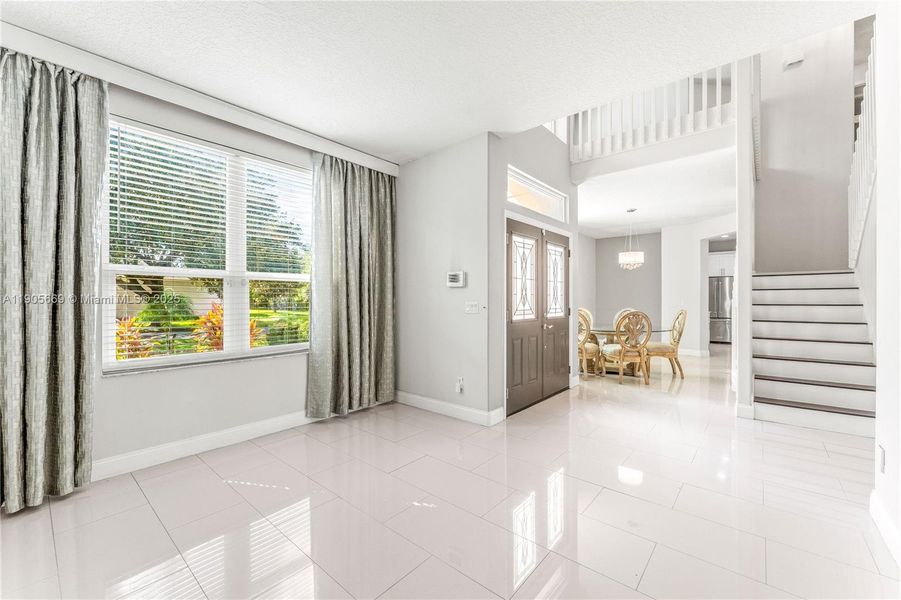 Spacious, unfurnished interior of a new home in , Orlando (Image 19). Spacious, unfurnished interior of a new home in , Orlando (Image 19).