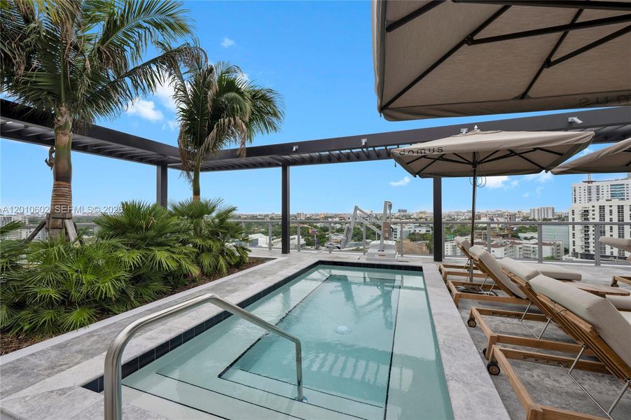 Community amenities in , Miami (Image 24).