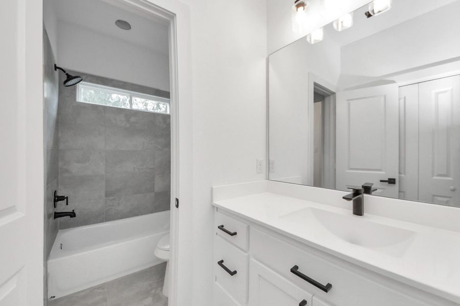 Furnished interior view inside a new home in , Houston (Image 29). Furnished interior view inside a new home in , Houston (Image 29).