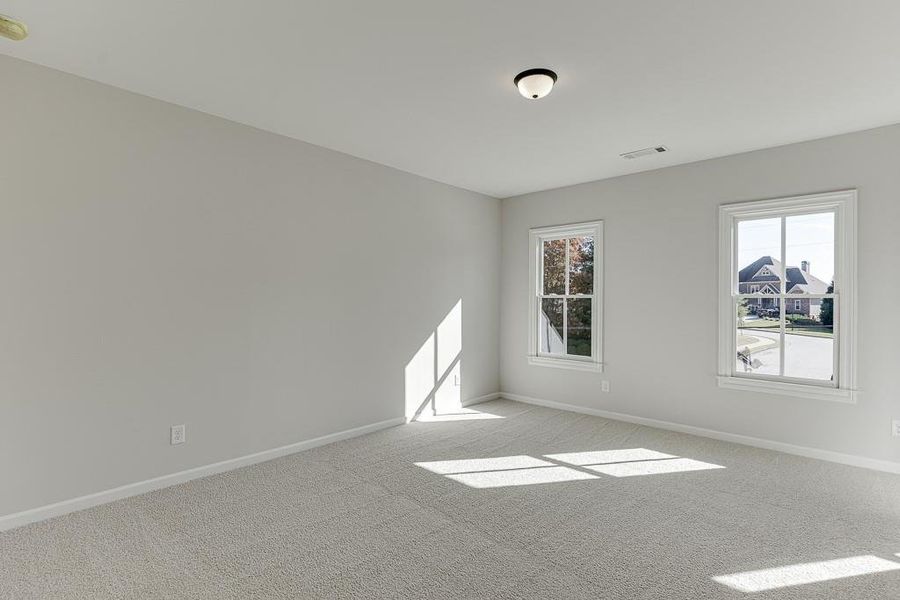 Spacious, unfurnished interior of a new home in , Buford (Image 27).