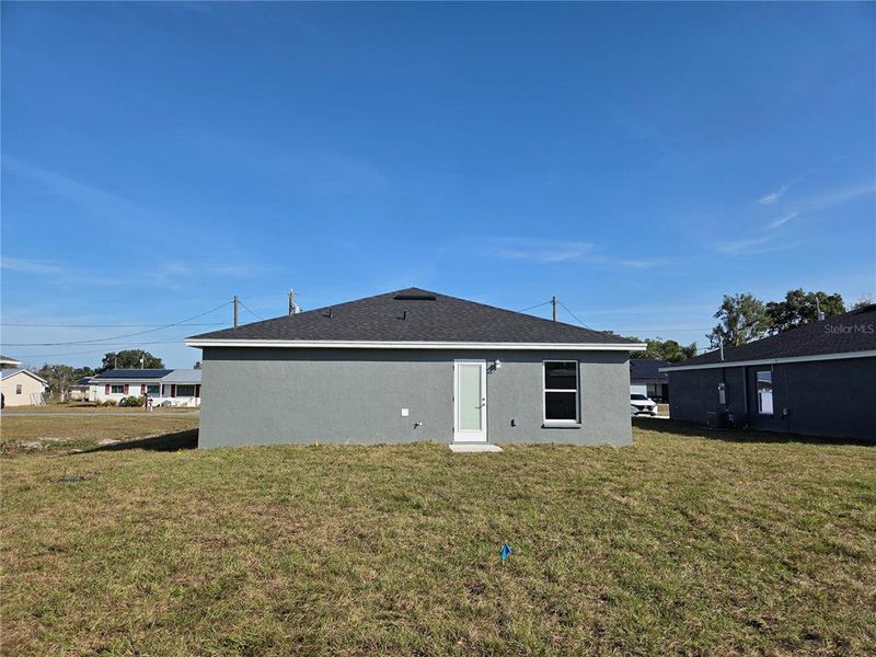 Exterior details and patio area of a home in , Lake Wales (Image 3).