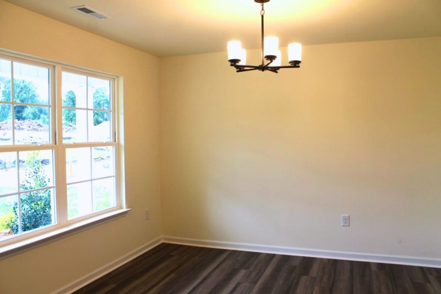 Spacious, unfurnished interior of a new home in Avondale, Greensboro (Image 14).