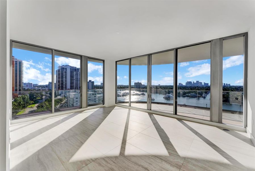 Spacious, unfurnished interior of a new home in , Fort Lauderdale (Image 55).