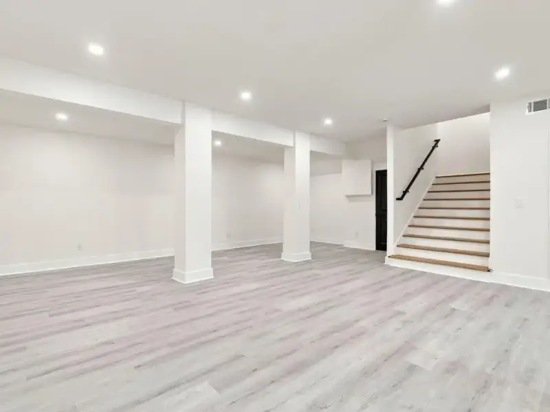Spacious, unfurnished interior of a new home in , Marietta (Image 55).