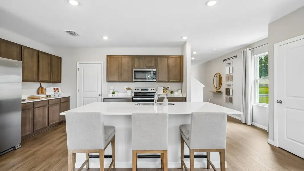Furnished interior view inside a new home in Balm Grove, Wimauma (Image 16).