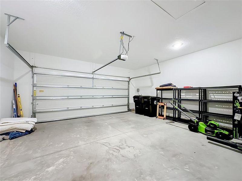 Spacious, unfurnished interior of a new home in , Green Cove Springs (Image 36). Spacious, unfurnished interior of a new home in , Green Cove Springs (Image 36).