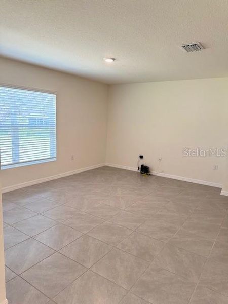 Spacious, unfurnished interior of a new home in Hernando County Spot Lots, Spring Hill (Image 16).
