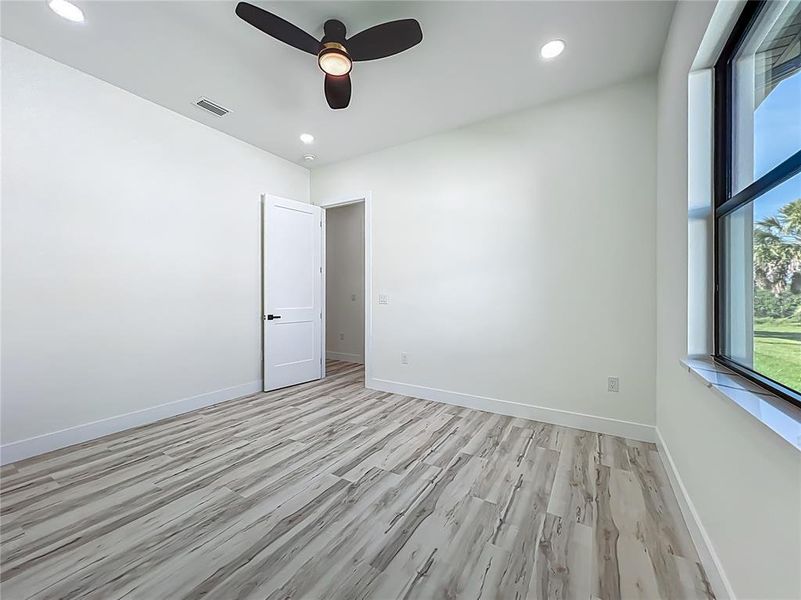 2ND BEDROOM 2ND BEDROOM