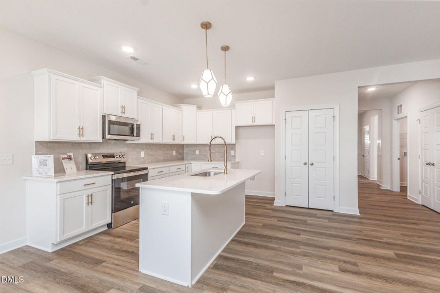 018_kv0a2477-edit_531