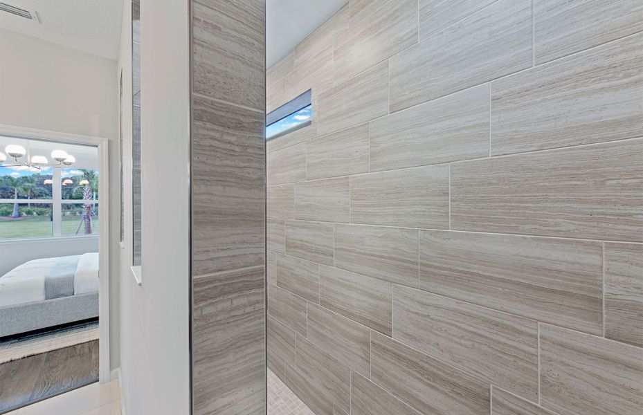 Image 28 of a home in Harbor Isle.