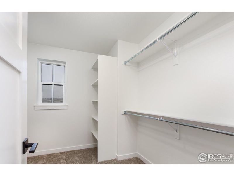 Spacious, unfurnished interior of a new home in Westerly, Erie (Image 22).