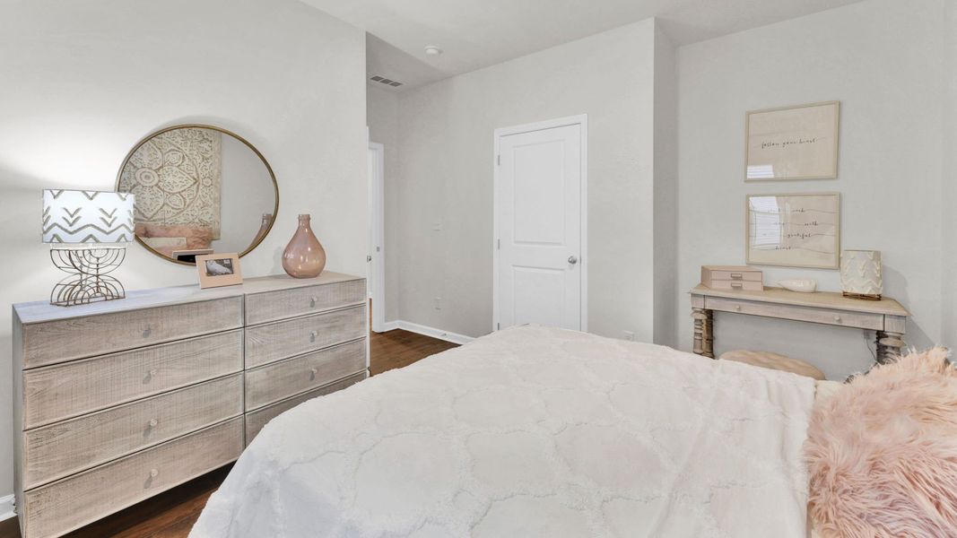 Furnished interior view inside a new home in Fieldcrest Acres, Blountville (Image 24).