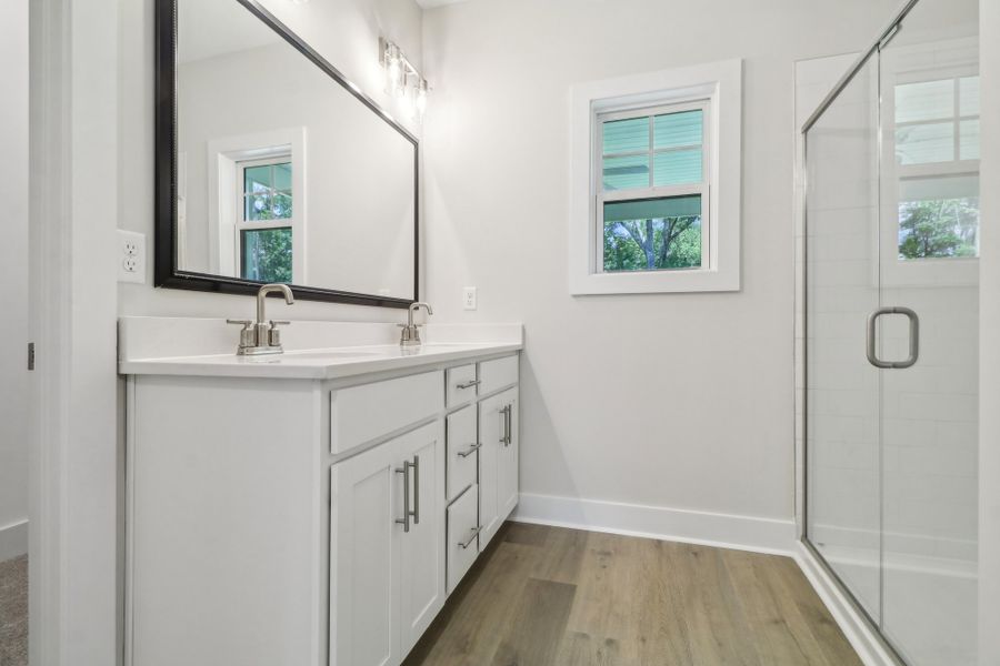 Representative furnished interior of a home built from the Collin II by Great Southern Homes in Cross Creek Golf Club, Seneca (Image 47). Representative furnished interior of a home built from the Collin II by Great Southern Homes in Cross Creek Golf Club, Seneca (Image 47).