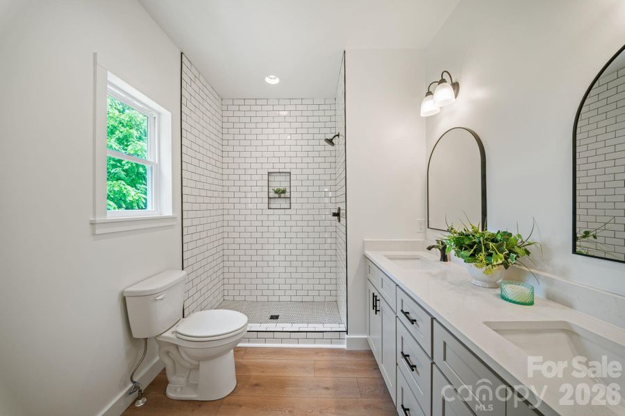 Furnished interior view inside a new home in , Waynesville (Image 5).