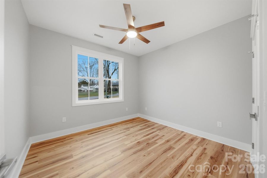 Spacious, unfurnished interior of a new home in , Maiden (Image 22).