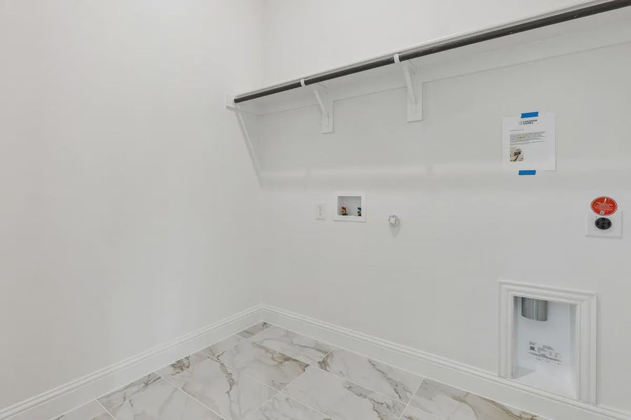 Spacious, unfurnished interior of a new home in Talia, Mesquite (Image 23).