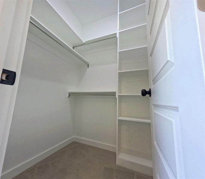 Spacious, unfurnished interior of a new home in , Paris (Image 22). Spacious, unfurnished interior of a new home in , Paris (Image 22).