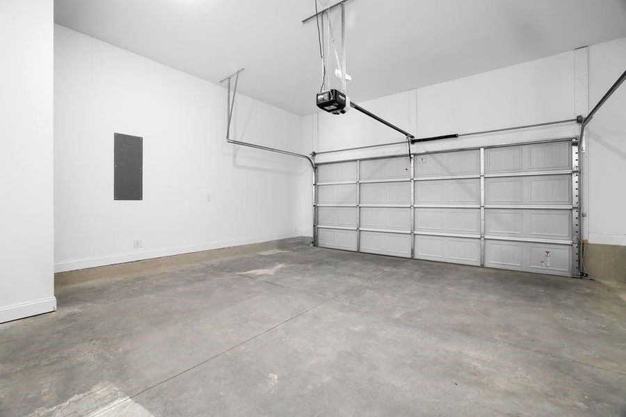 Spacious, unfurnished interior of a new home in Falls Creek, Flowery Branch (Image 18). Spacious, unfurnished interior of a new home in Falls Creek, Flowery Branch (Image 18).