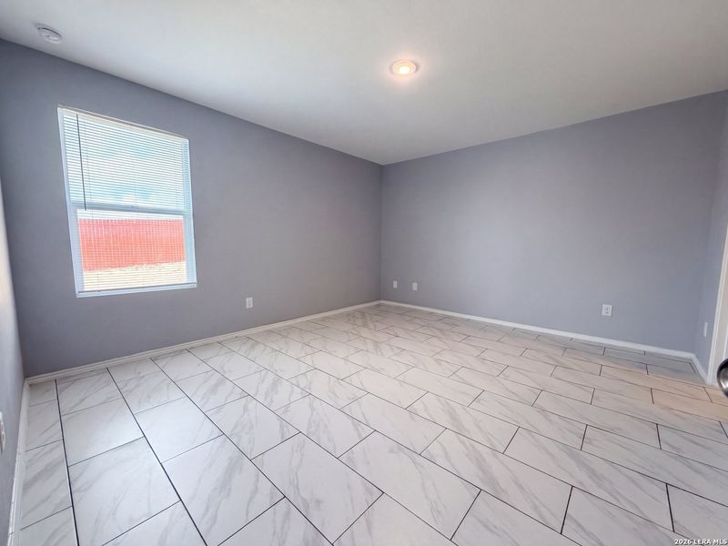 Spacious, unfurnished interior of a new home in Grace Valley, Marion (Image 16).