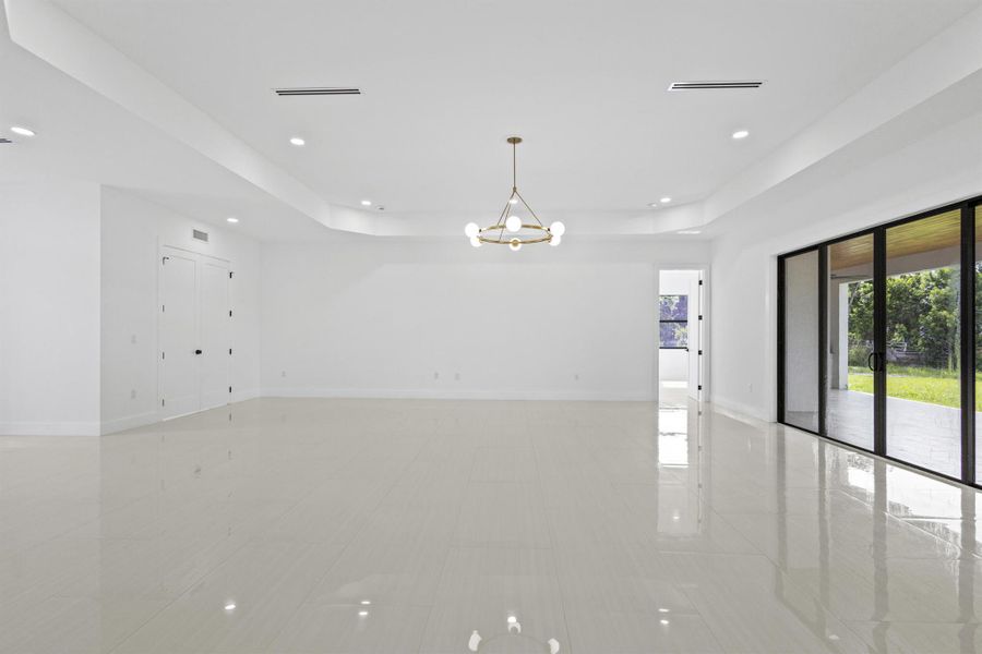 Spacious, unfurnished interior of a new home in , Loxahatchee (Image 21).