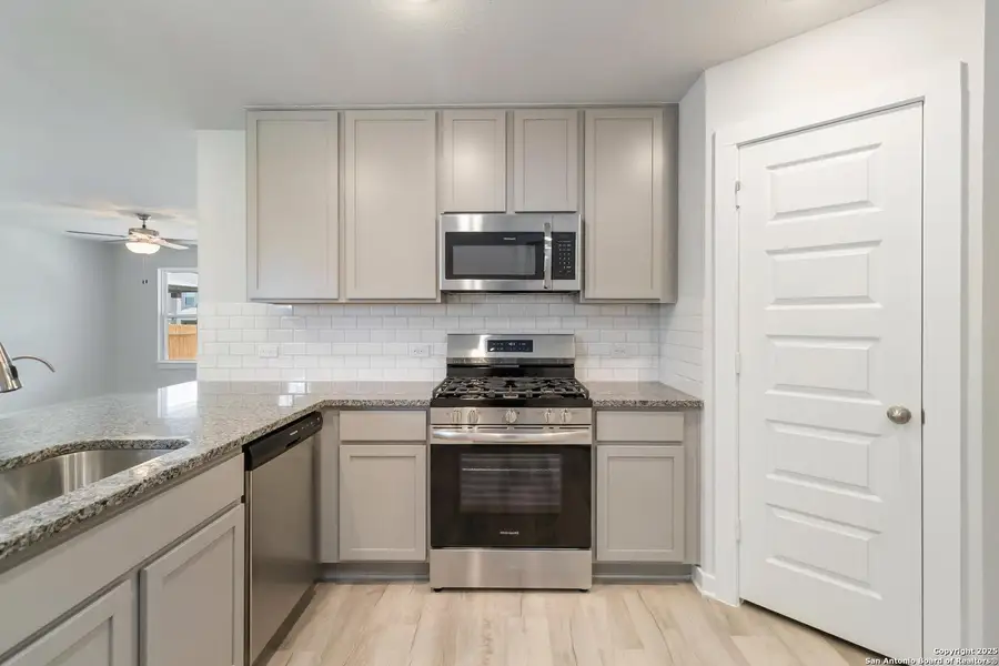 Furnished interior view inside a new home in Willow Point, San Antonio (Image 6). Furnished interior view inside a new home in Willow Point, San Antonio (Image 6).