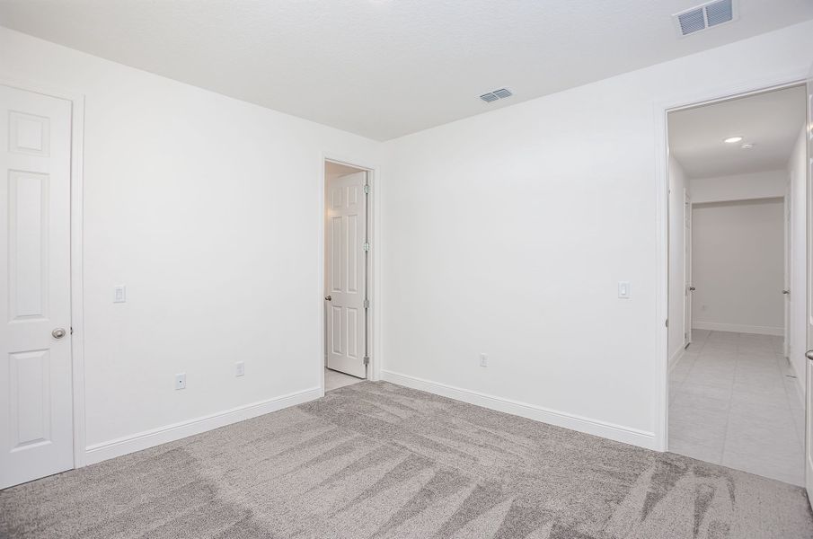 Spacious, unfurnished interior of a new home in Malabar Springs, Palm Bay (Image 63). Spacious, unfurnished interior of a new home in Malabar Springs, Palm Bay (Image 63).