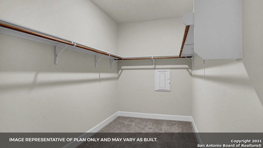 Spacious, unfurnished interior of a new home in Arroyo Ranch, Seguin (Image 11).