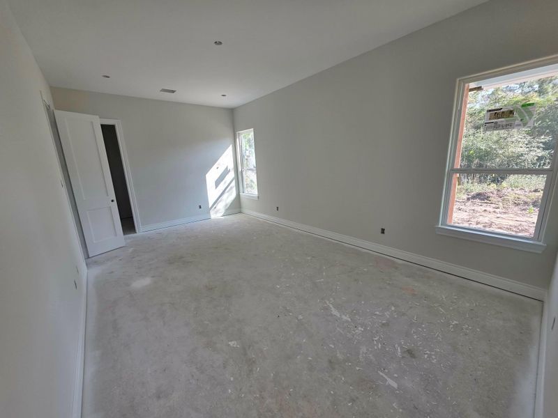 Master bedroom Master bedroom