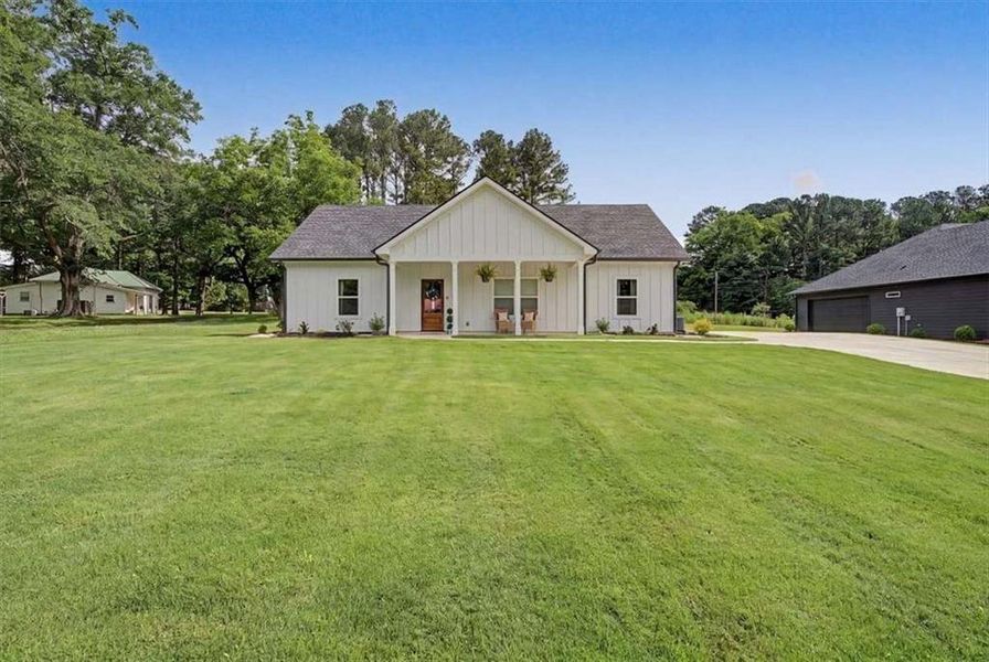 Image 44 of a home in .