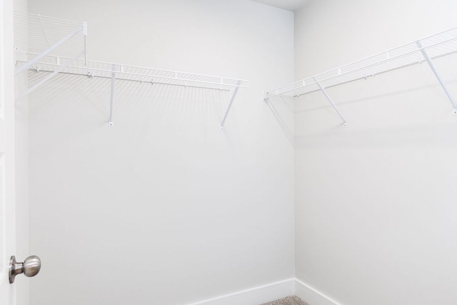 Spacious, unfurnished interior of a new home in Vaughan Farms, Angier (Image 19).