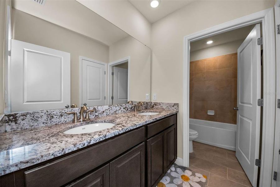 Furnished interior view inside a new home in Mangrove Manor, Apollo Beach (Image 40). Furnished interior view inside a new home in Mangrove Manor, Apollo Beach (Image 40).