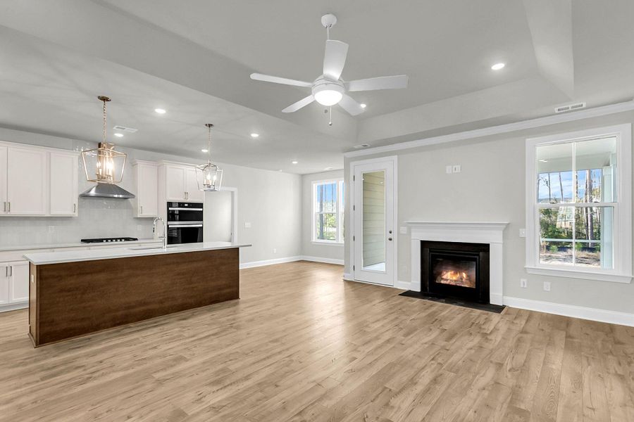 Spacious, unfurnished interior of a new home in Kings River Preserve, Hollywood (Image 24).