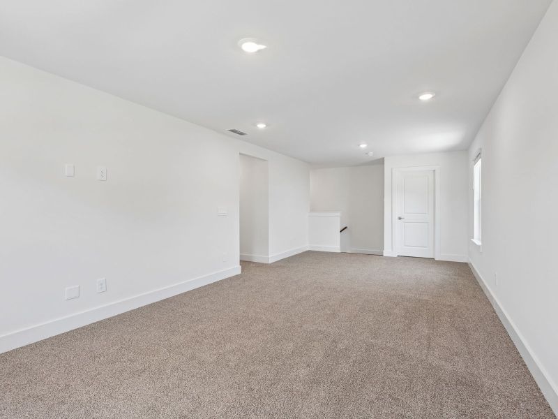 Spacious, unfurnished interior of a new home in Station Hill - Estate Series, Franklin (Image 20). Spacious, unfurnished interior of a new home in Station Hill - Estate Series, Franklin (Image 20).