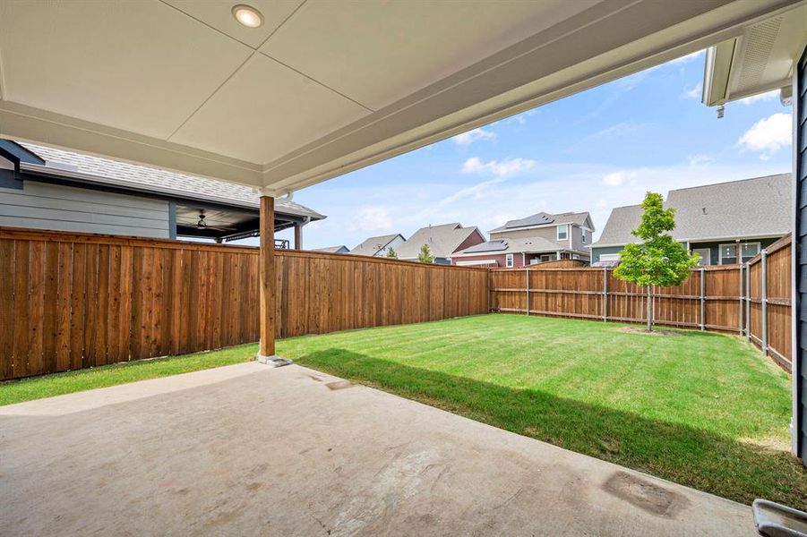 Spacious, unfurnished interior of a new home in Heritage Towne, Midlothian (Image 23).
