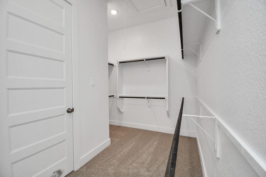 Spacious, unfurnished interior of a new home in Arabella on the Prairie: Signature Collection, Richmond (Image 19).