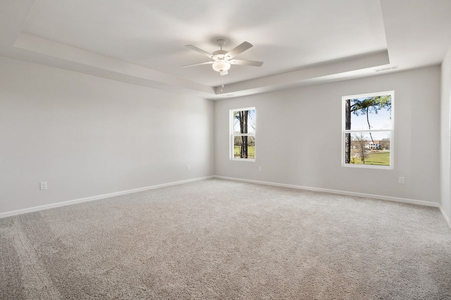 Spacious, unfurnished interior of a new home in Cambridge Reserve, Angier (Image 25).