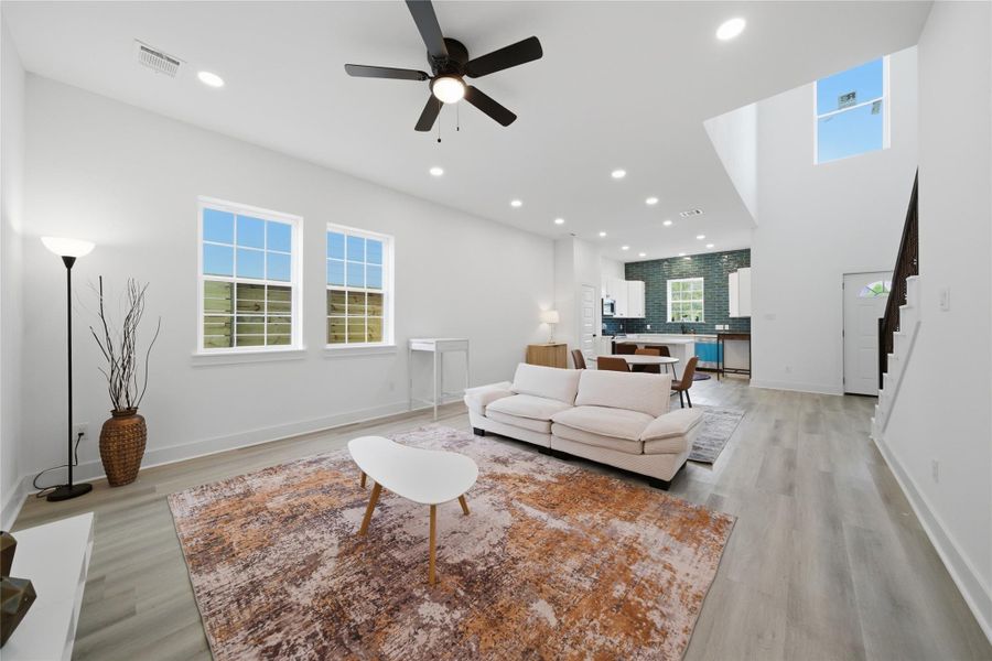 Image 27 of a home in .