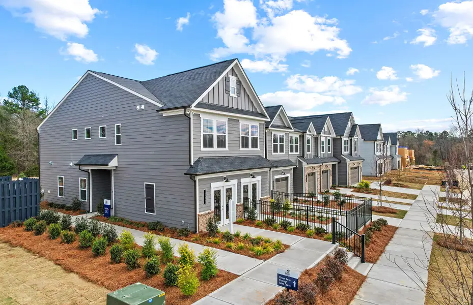 Front exterior of a new home in Mallard Park, Charlotte, NC, highlighting curb appeal (Image 22).