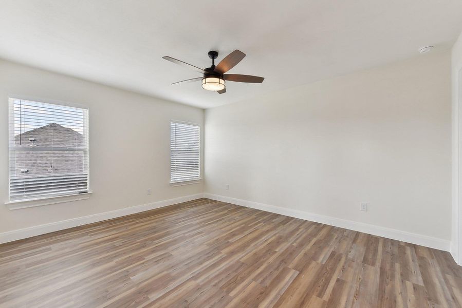 Bedroom 3 shares a Jack 'n Jill Bathroom