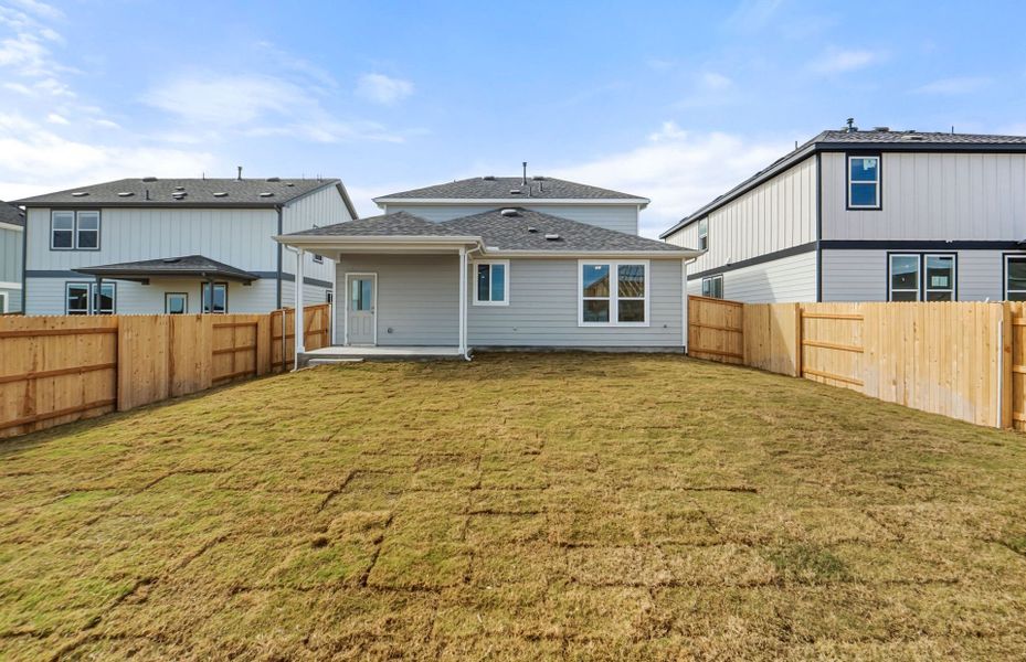 Exterior details and patio area of a home in Patterson Ranch, Georgetown (Image 3).