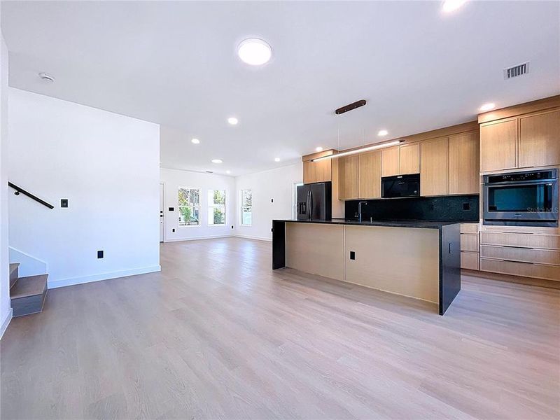 Image 67 of a home in .