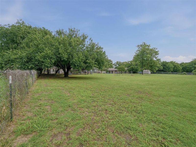 Natural landscape and outdoor views near in Weatherford (Image 20). Natural landscape and outdoor views near in Weatherford (Image 20).