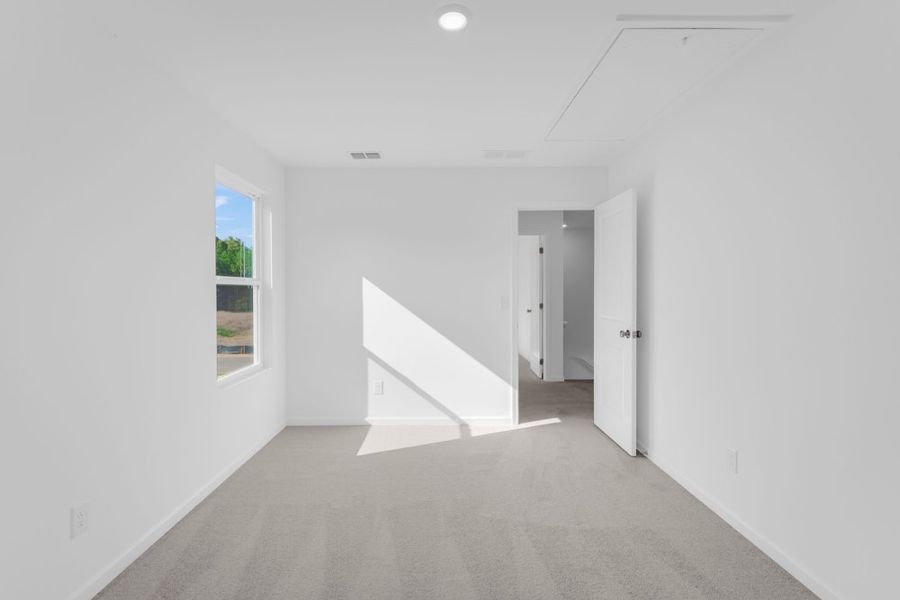 Representative unfurnished interior of a home built from the Jefferson by Taylor Morrison in Heritage River, Euharlee (Image 27).