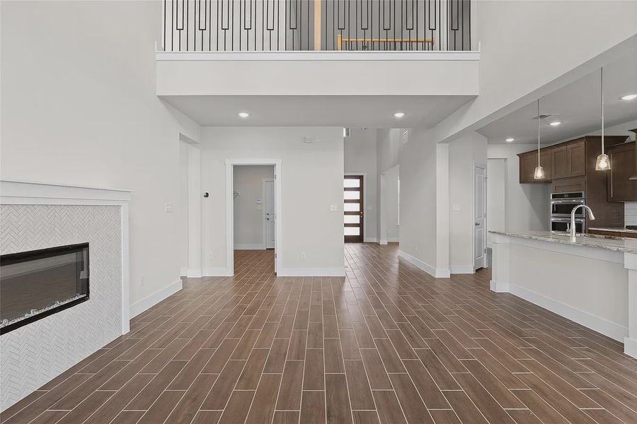 Spacious, unfurnished interior of a new home in The Grove at Blackhawk, Pflugerville (Image 20).