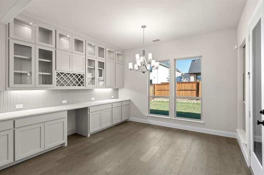 13. 16368 Parish - Dining