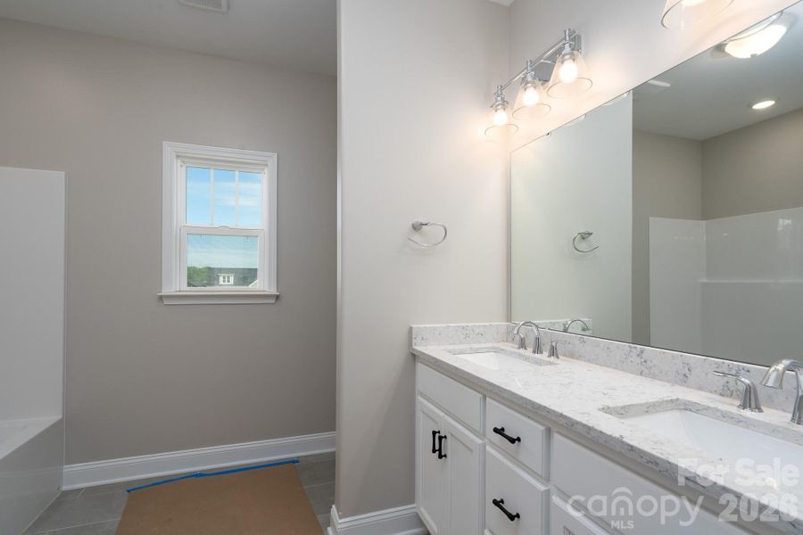 Image 38 of a home in .