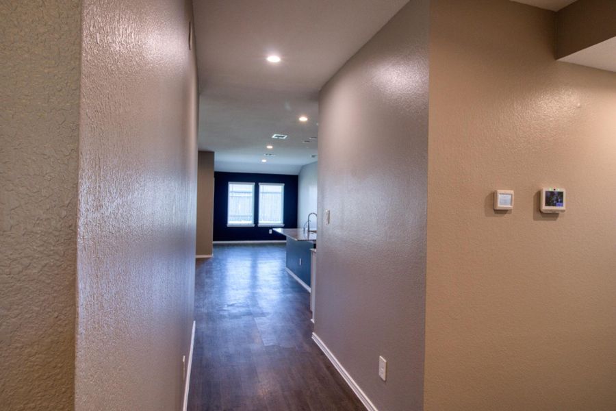 Image 25 of a home in Central Park. Image 25 of a home in Central Park.