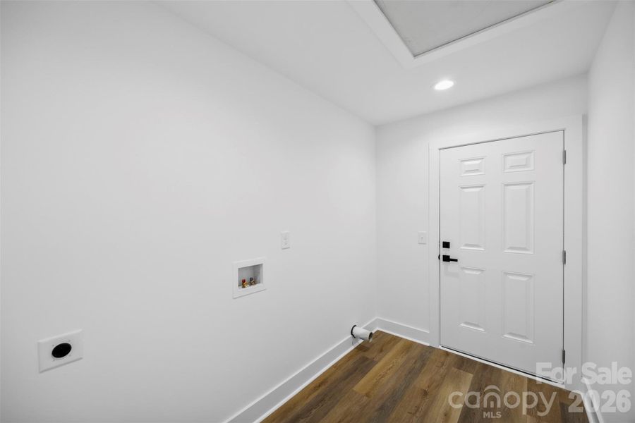 Spacious, unfurnished interior of a new home in , Salisbury (Image 26).