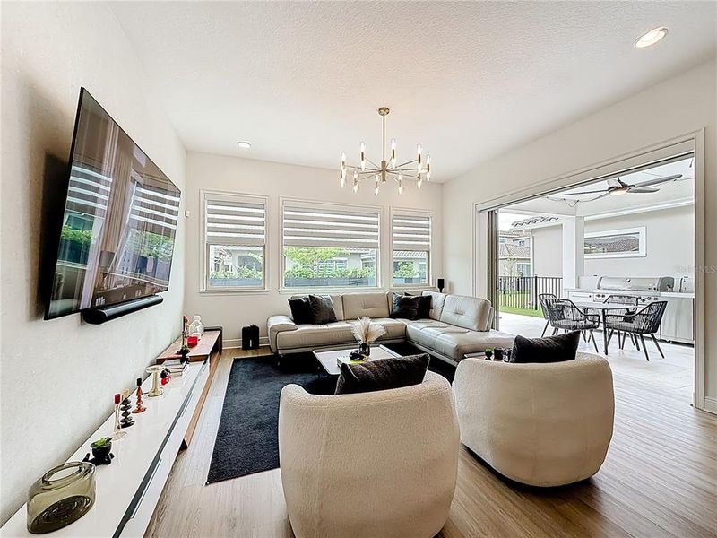 Furnished interior view inside a new home in , Orlando (Image 9).