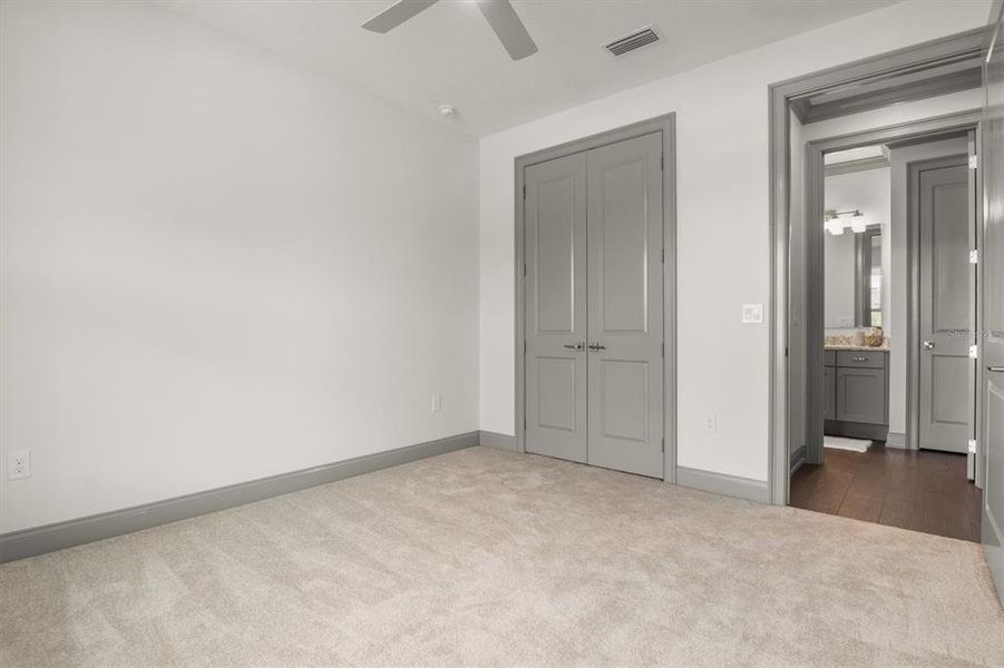 Spacious, unfurnished interior of a new home in , Lakeland (Image 20).
